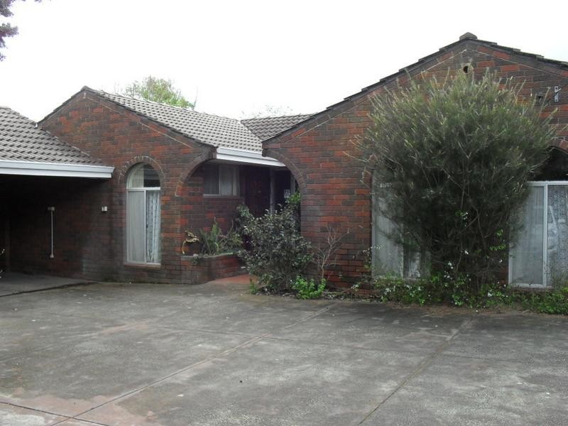 76 Lesmurdie Road East, Kalamunda WA 6076