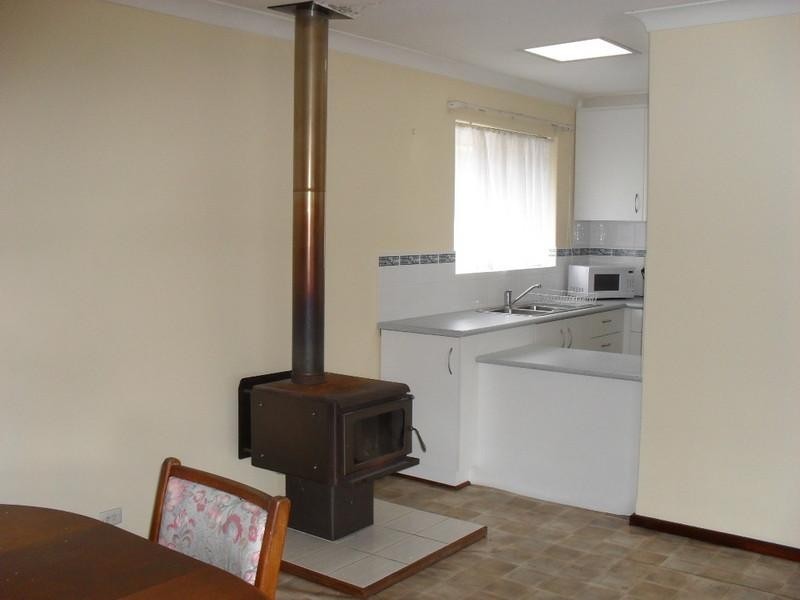 76 Lesmurdie Road East, Kalamunda WA 6076