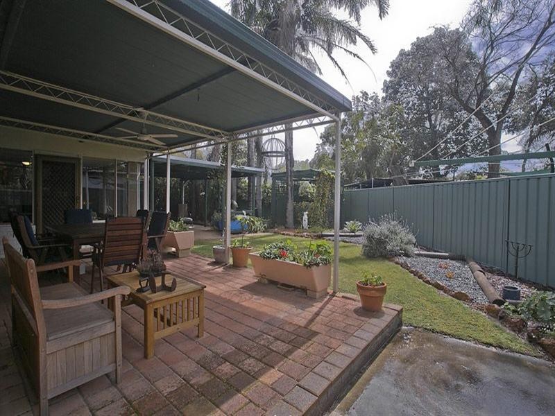 5 Brenda Road, Maida Vale WA 6057