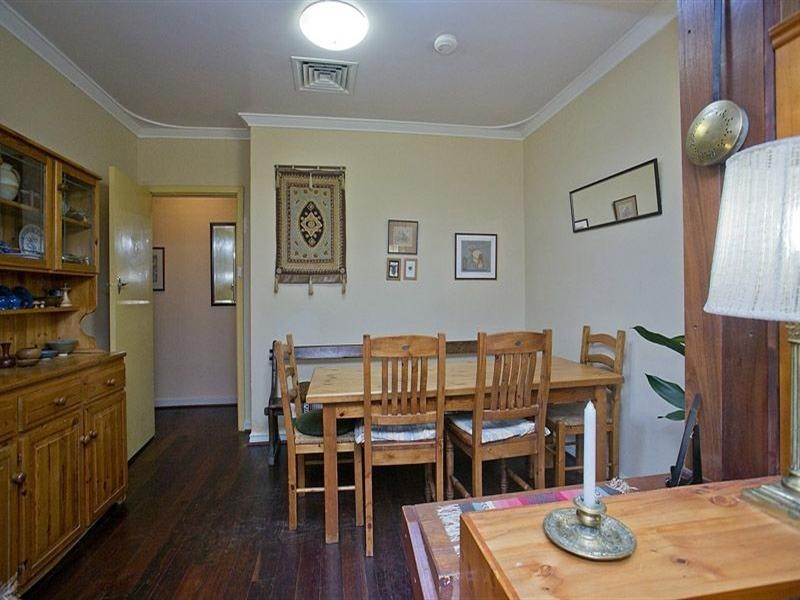 5 Brenda Road, Maida Vale WA 6057