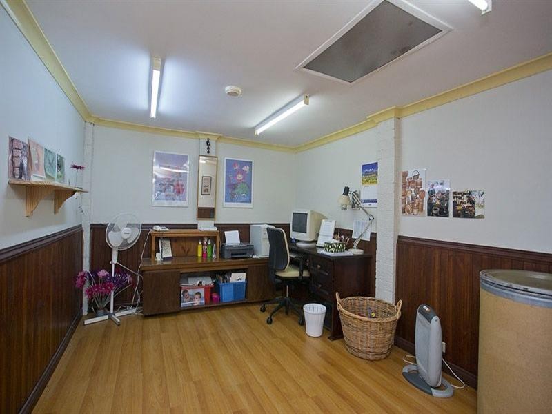 5 Brenda Road, Maida Vale WA 6057