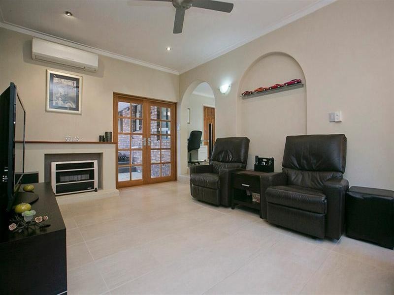 10 Arthur Road, Gooseberry Hill WA 6076