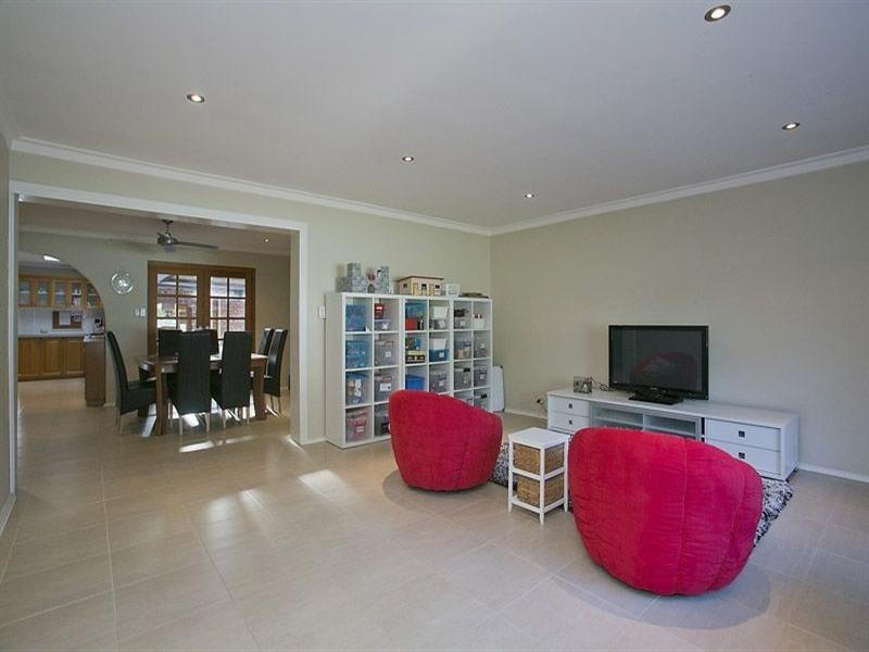 10 Arthur Road, Gooseberry Hill WA 6076