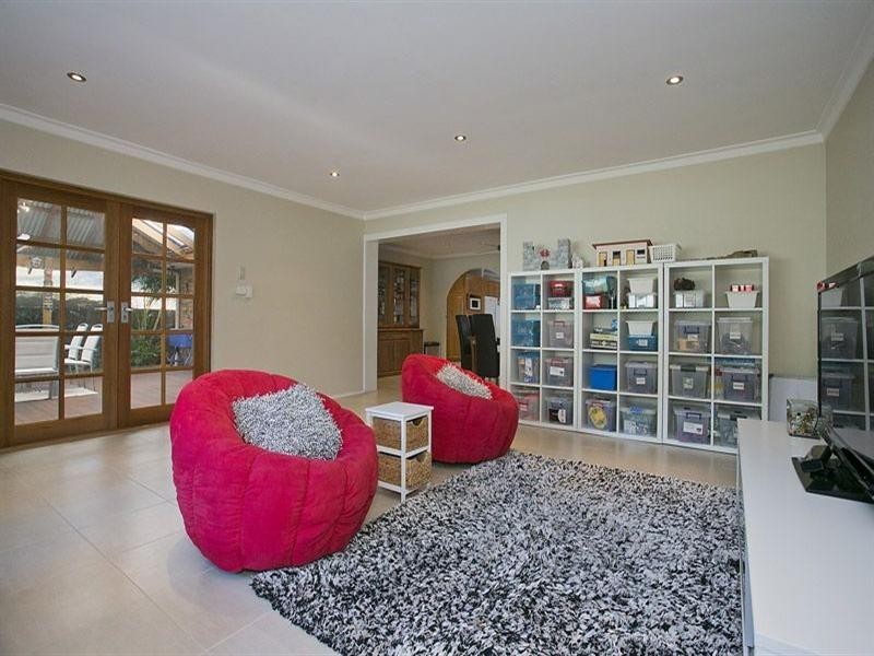 10 Arthur Road, Gooseberry Hill WA 6076