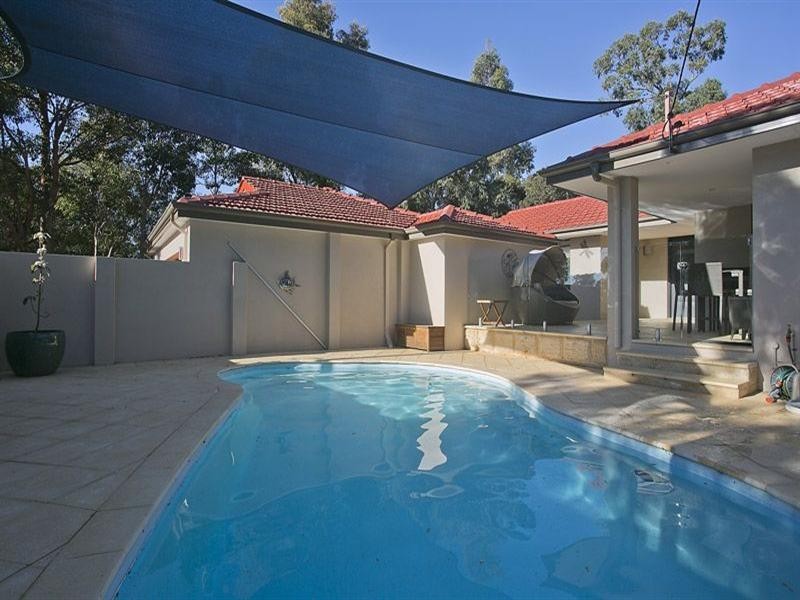 10 Arthur Road, Gooseberry Hill WA 6076