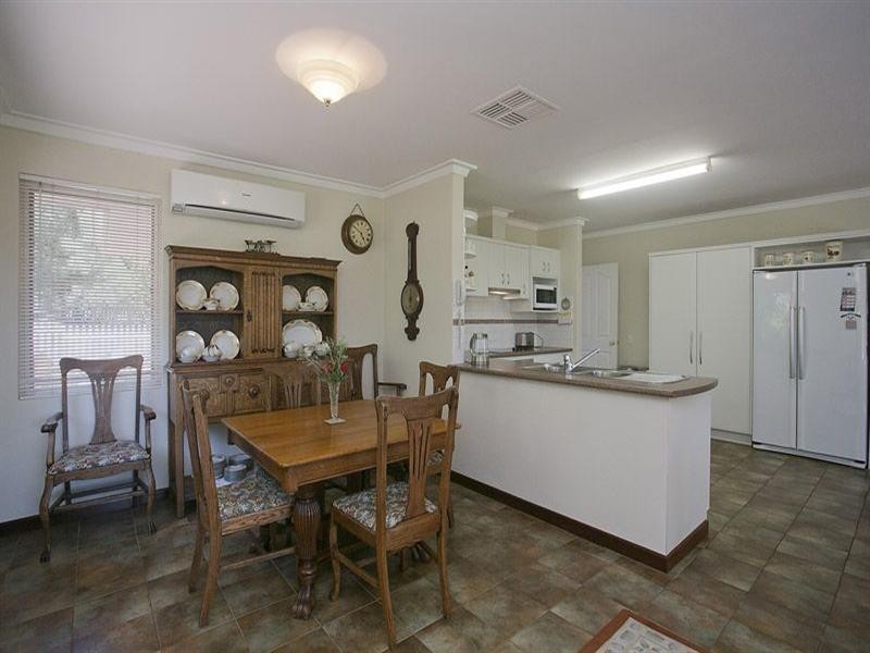 62 Valencia Road, Carmel WA 6076