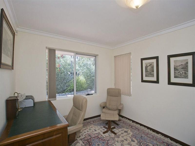 62 Valencia Road, Carmel WA 6076