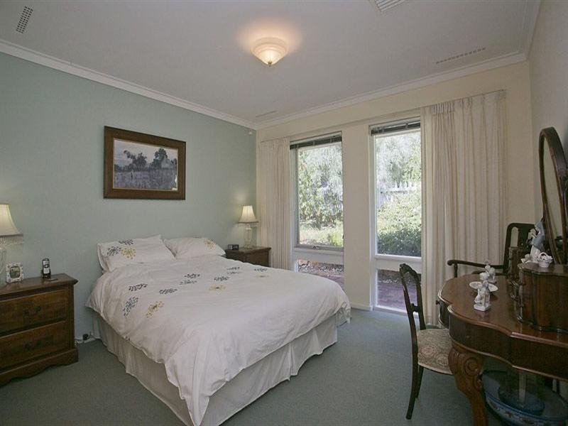 62 Valencia Road, Carmel WA 6076