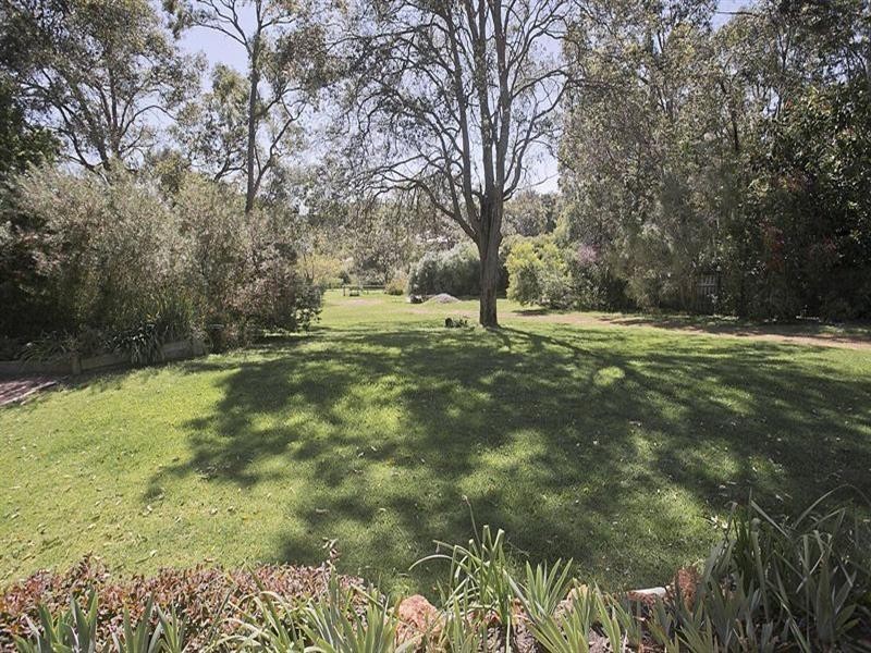 62 Valencia Road, Carmel WA 6076