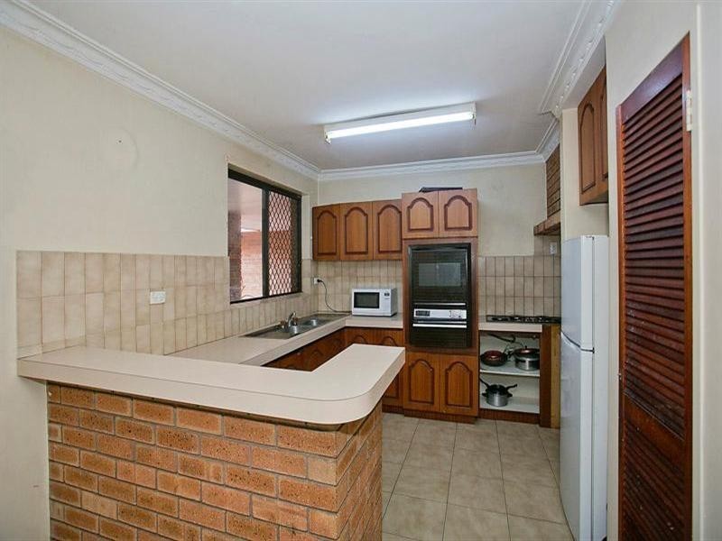 327 Lesmurdie Road, Lesmurdie WA 6076