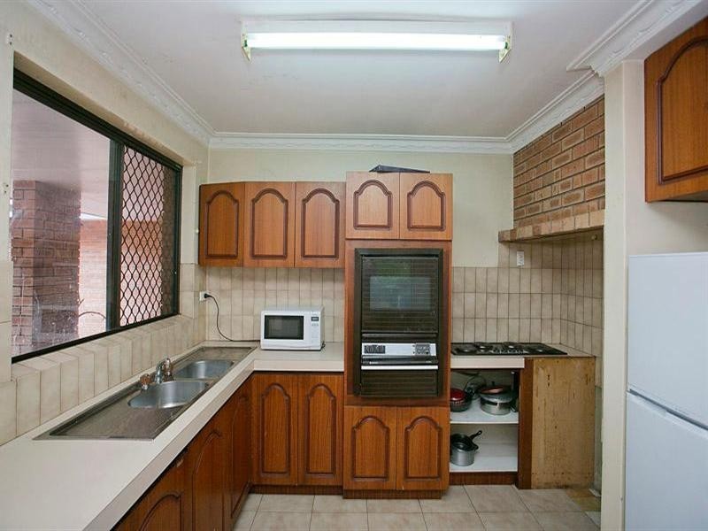 327 Lesmurdie Road, Lesmurdie WA 6076