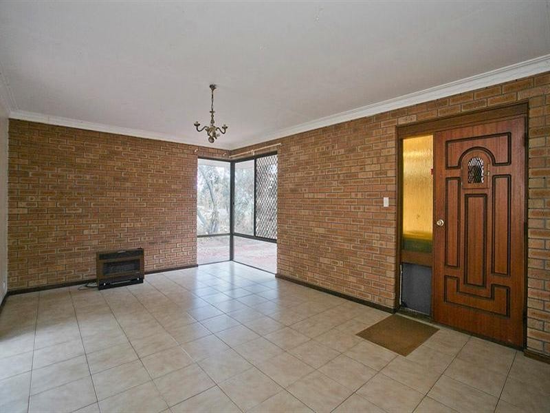 327 Lesmurdie Road, Lesmurdie WA 6076