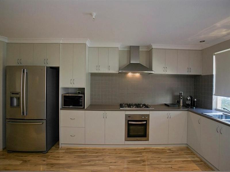 1 Rootes Road, Lesmurdie WA 6076