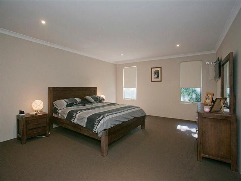 1 Rootes Road, Lesmurdie WA 6076