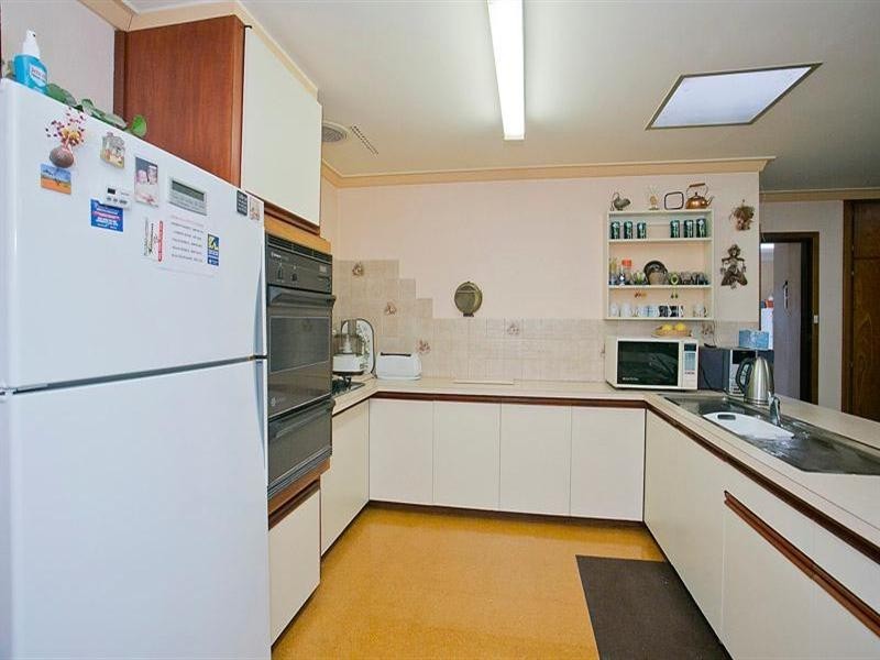 10 Anne Avenue, Walliston WA 6076