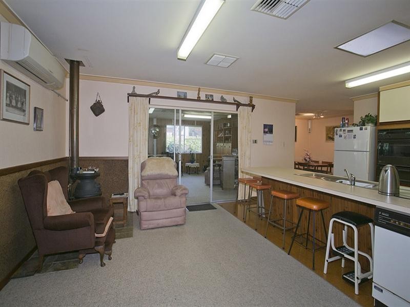 10 Anne Avenue, Walliston WA 6076