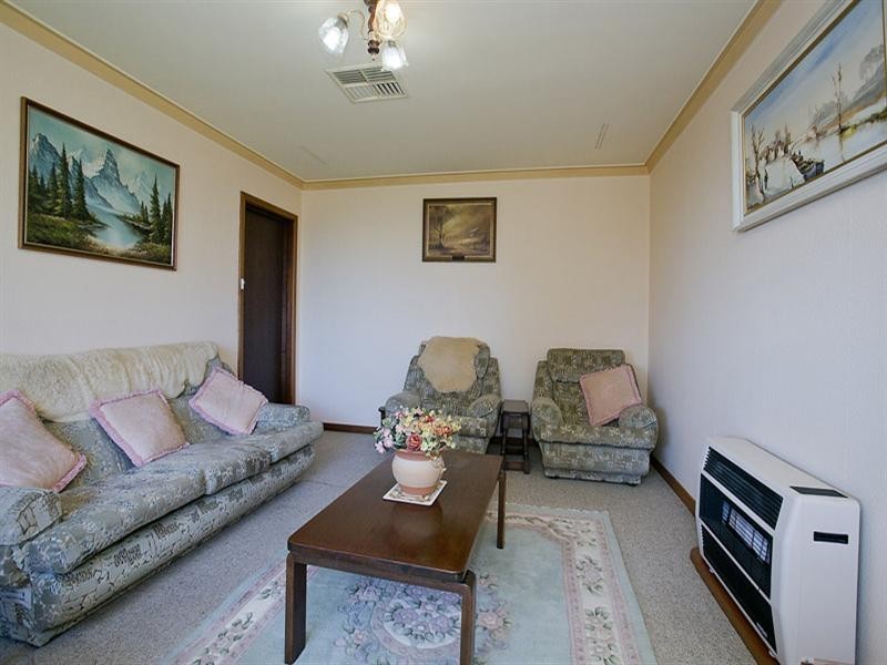 10 Anne Avenue, Walliston WA 6076