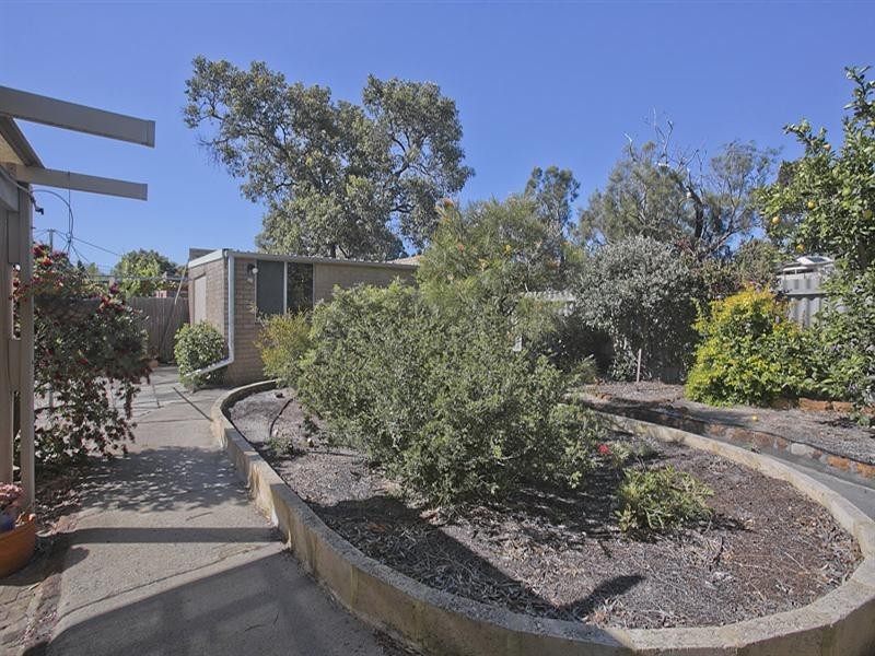 10 Anne Avenue, Walliston WA 6076