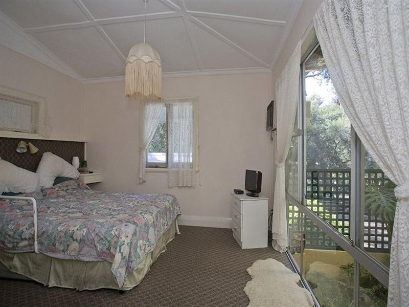 3 Schmitt Road, Kalamunda WA 6076