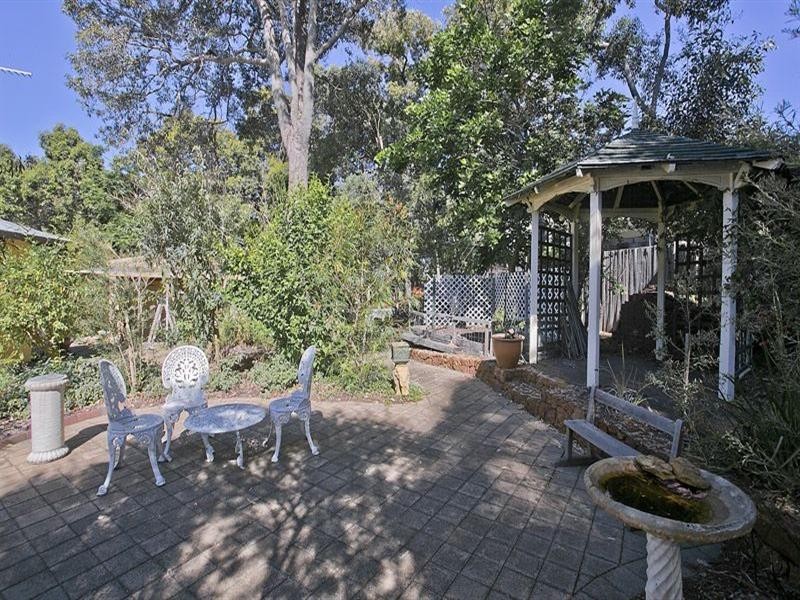 3 Schmitt Road, Kalamunda WA 6076