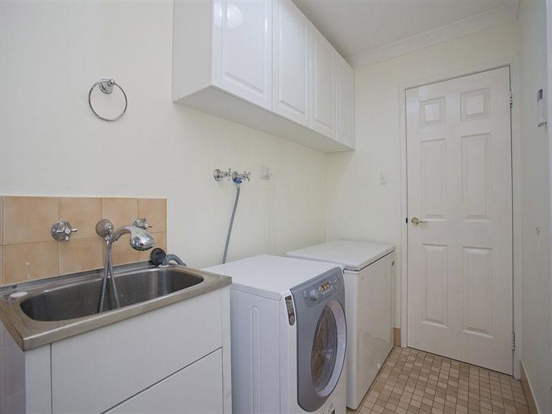 5 Balmain Road, Greenmount WA 6056