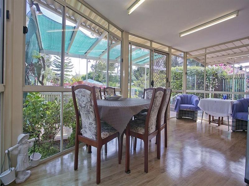 16 Landers Road, Lesmurdie WA 6076