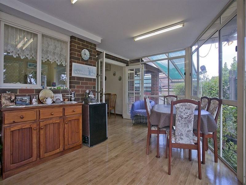 16 Landers Road, Lesmurdie WA 6076