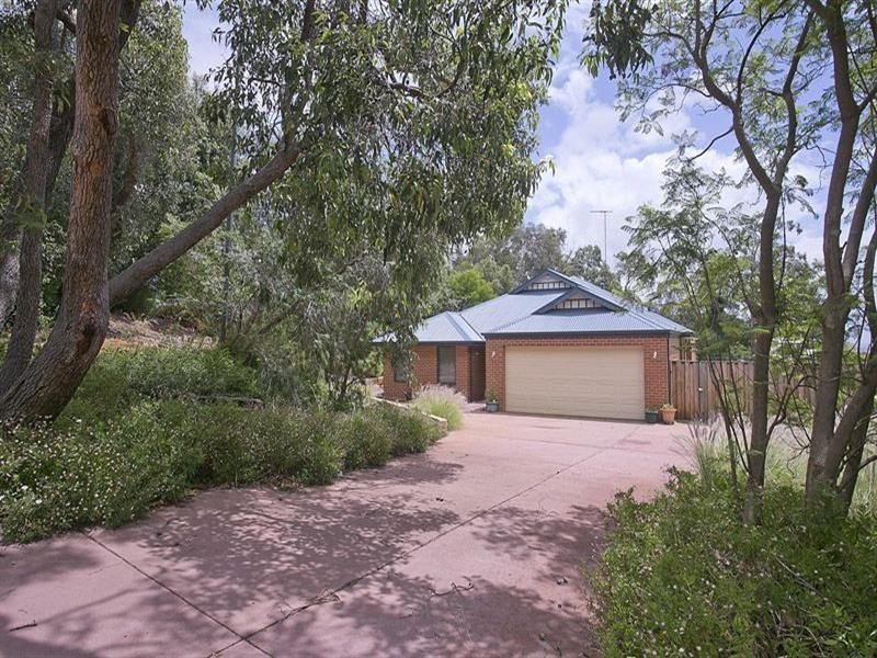25 Zamia Road, Gooseberry Hill WA 6076