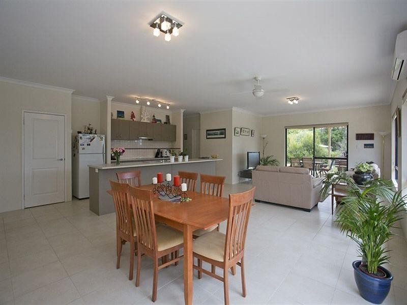 25 Zamia Road, Gooseberry Hill WA 6076