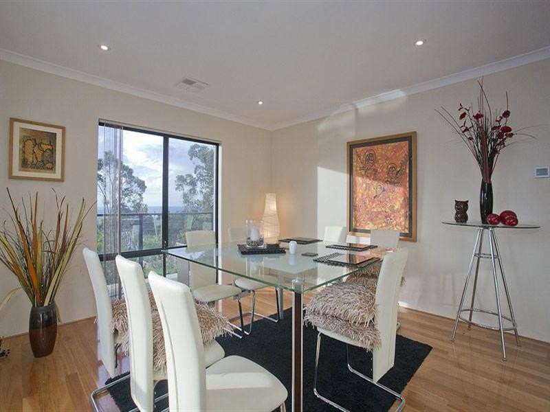 19 Graham Road, Gooseberry Hill WA 6076