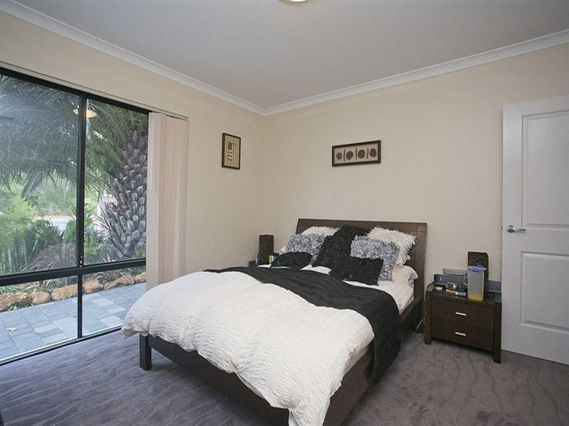 19 Graham Road, Gooseberry Hill WA 6076