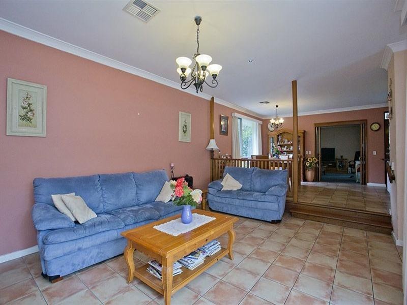 5 Jones Street, Kalamunda WA 6076