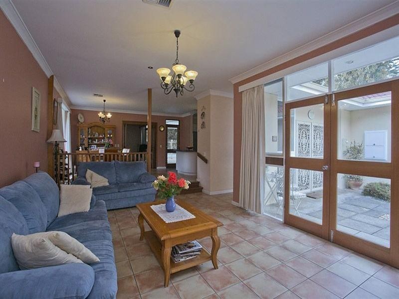 5 Jones Street, Kalamunda WA 6076