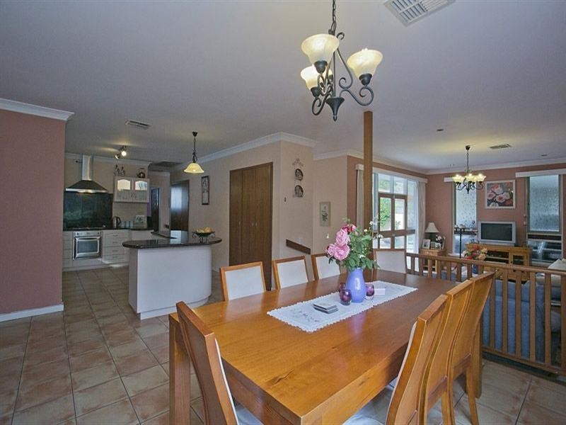 5 Jones Street, Kalamunda WA 6076