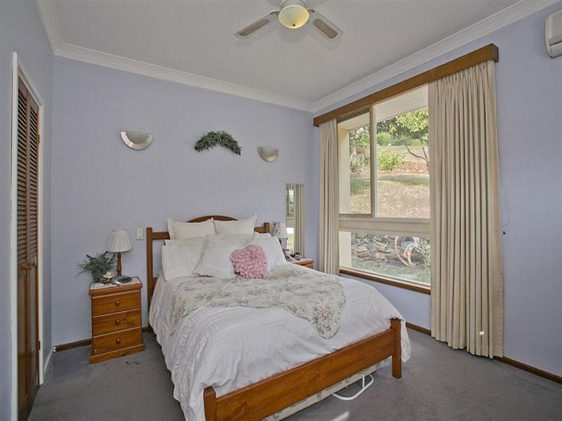 5 Jones Street, Kalamunda WA 6076