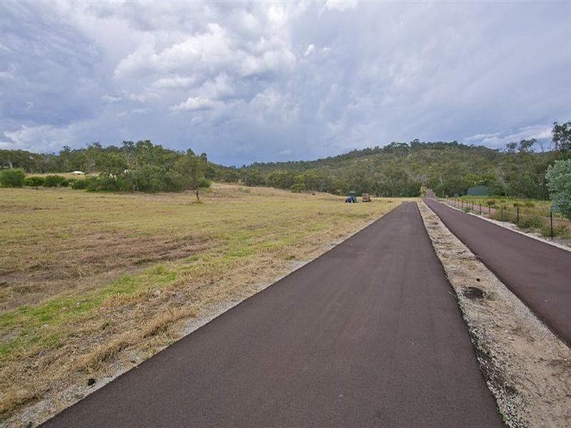 105 Holmes Road, Maida Vale WA 6057