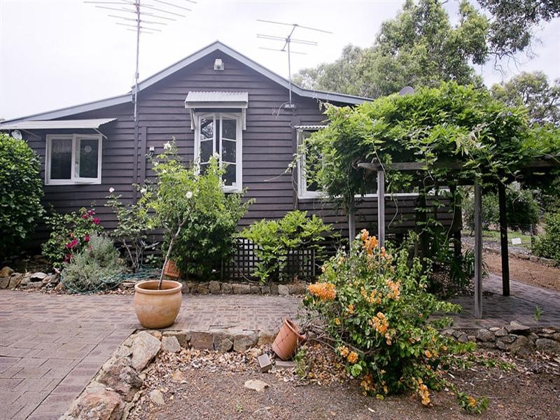 19 Gooseberry Hill Road, Gooseberry Hill WA 6076