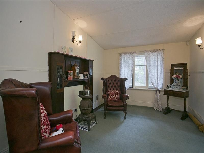 19 Gooseberry Hill Road, Gooseberry Hill WA 6076