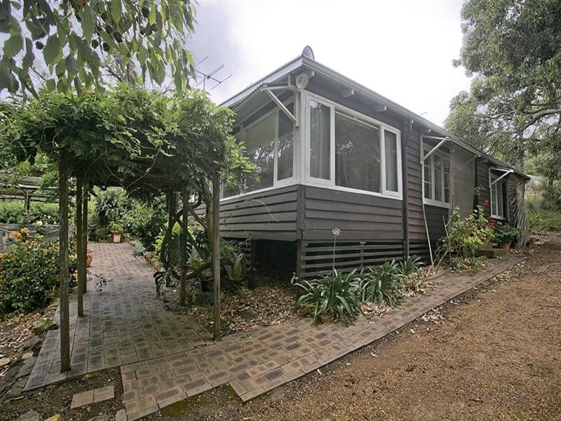 19 Gooseberry Hill Road, Gooseberry Hill WA 6076