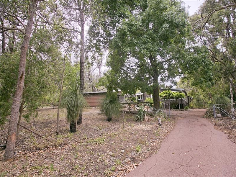 19 Gooseberry Hill Road, Gooseberry Hill WA 6076