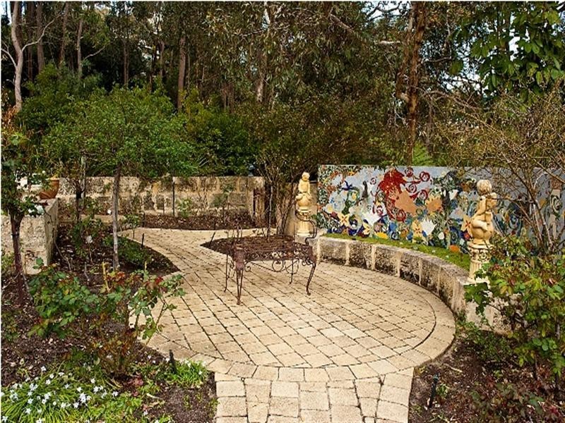 5 The Vista, Gooseberry Hill WA 6076