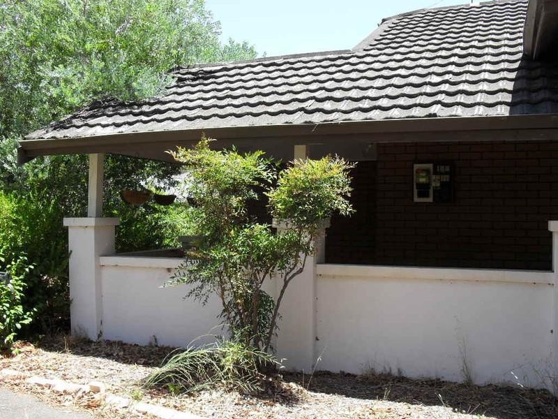 18 Heath Road, Kalamunda WA 6076