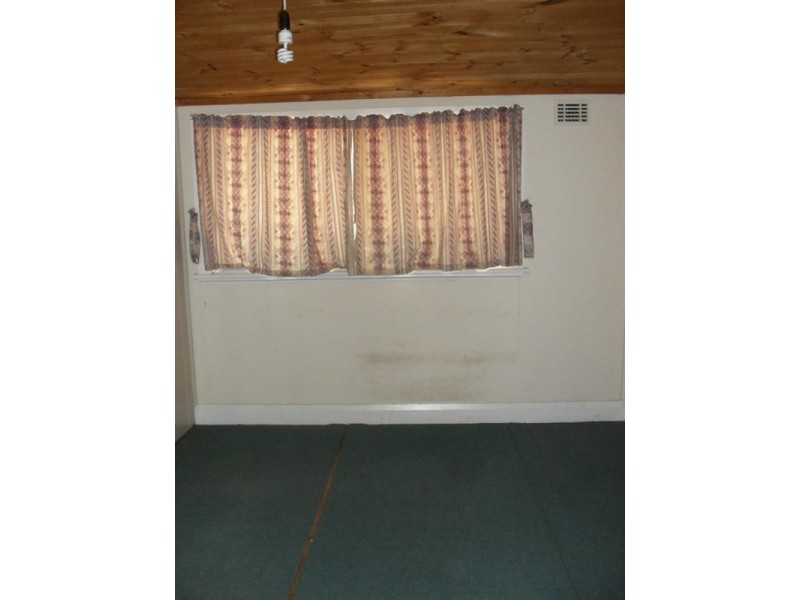 18 Heath Road, Kalamunda WA 6076