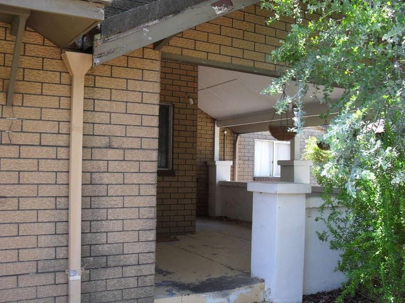 18 Heath Road, Kalamunda WA 6076