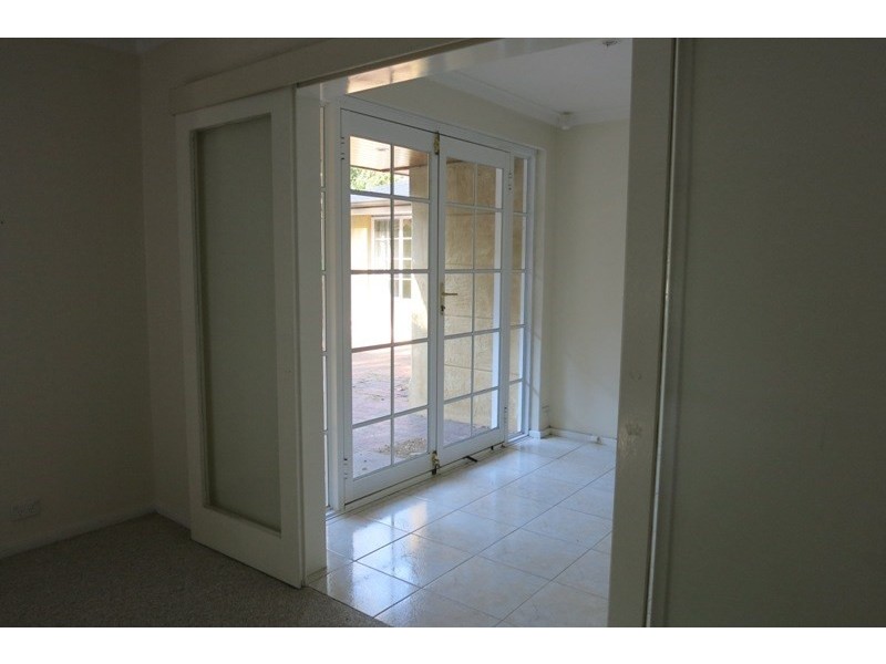 73 Falls Road, Lesmurdie WA 6076