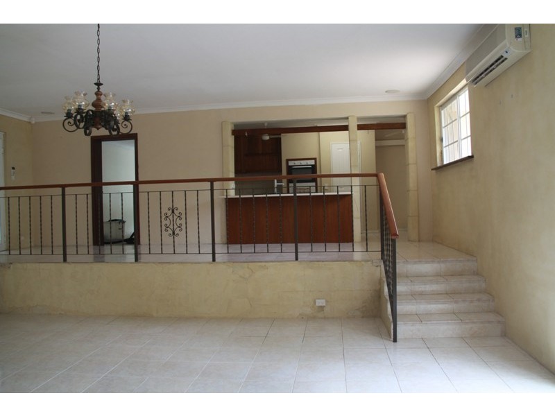 73 Falls Road, Lesmurdie WA 6076