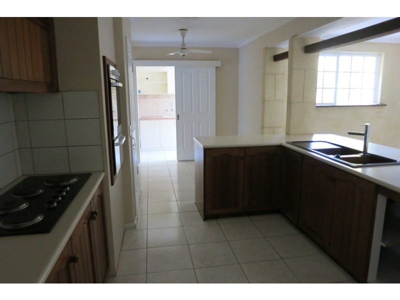 73 Falls Road, Lesmurdie WA 6076