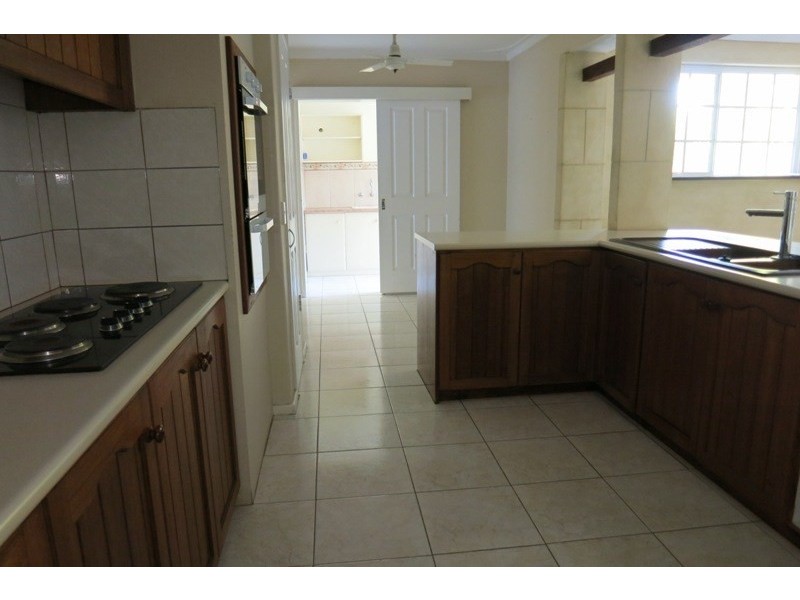 73 Falls Road, Lesmurdie WA 6076