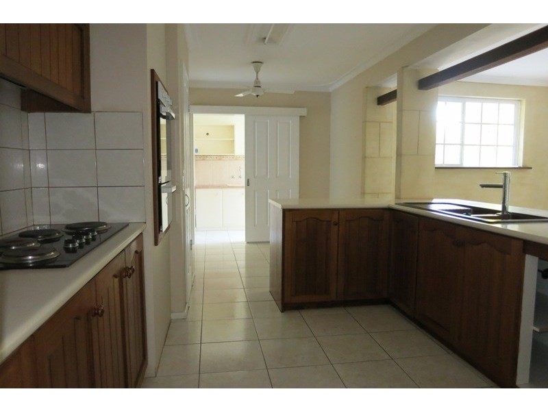 73 Falls Road, Lesmurdie WA 6076