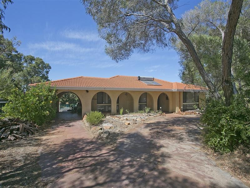 3 Pipers Place, Kalamunda WA 6076